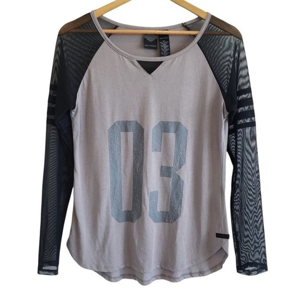 Harley-Davidson Tops - Harley Davidson mesh raglan sleeve t-shirt grey beige black medium